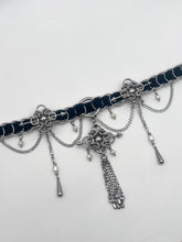 Load image into Gallery viewer, Belladonna Velvet Necklace Preorder