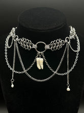 Load image into Gallery viewer, Tooth Necklace With Pearls